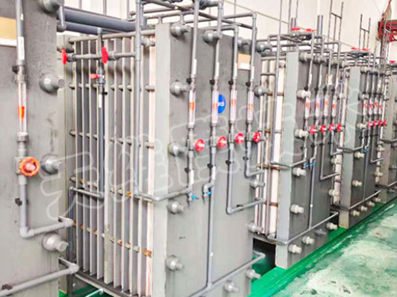 �Uɢ�B���U�A����